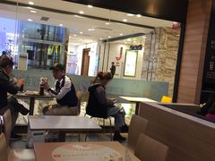 大堂-麦当劳(新世纪环球中心店)