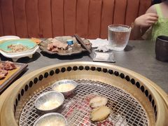 -铭牛烧肉·和牛海鲜自助(高新月牙湖店)