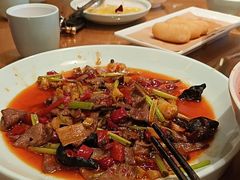 -严记小天府酸菜鱼(西四路店)