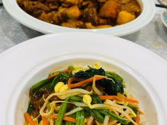 -汗腾格里·风味餐厅(新疆驻京办店)