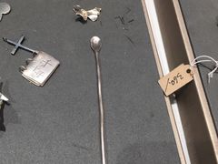 -十八字金·银饰·拼豆·开蚌DIY(魏公芳华里店)
