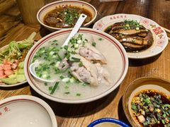 -老方桌烂蹄花川菜馆(九龙坡店)
