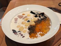 娟珊大满贯-RUXU入续糖水铺与包(卓悦中心店)