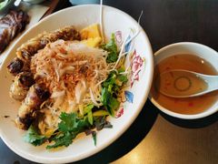 -大头虾越式风味餐厅(光明广场店)