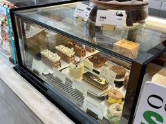 面包甜点陈列柜-光作面包Voila Lumiere(中山店)
