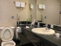 -青岛海都大酒店(黄岛金沙滩井冈山路地铁站店)