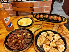 -老东镇啤酒屋海鲜加工·蒸汽海鲜·海鲜烧烤(台东店)