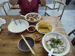 -金陵老丁家馄饨(新街口店)