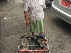 -ခြောက်ထပ်ကြီးရွှေသာလျောင်းဘုရားကြီး