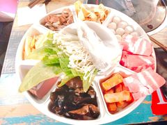 -鸡遇虾煲干锅火锅(小寨金莎店)