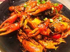 -巴厘龙虾·榜首油焖大虾(音乐学院·沿江酒馆店)