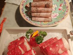 -尚尚仙·酸汤猪手·猪肚鸡火锅(华联万柳购物中心店)