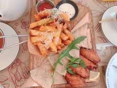 经典小吃套餐-Mark&Mars Restaurant