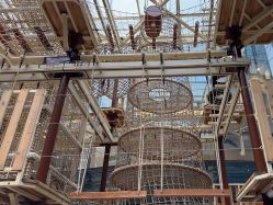 -PIPIKINGDOM皮皮王国欢乐号(欢乐海岸购物中心店)