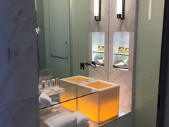 -上海滴水湖皇冠假日酒店