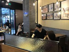 大堂-美颐美·鲍汁排骨饭(龙华百佳华店)