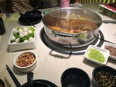 -左庭右院鲜牛肉火锅(浦江欢乐颂店)