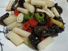 藕带炒木耳-臭鳜鱼人家·老字号徽菜