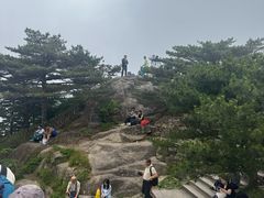 -黄山光明顶山庄
