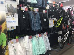 -迪卡侬(西华店)