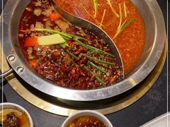 -沸炉重庆老火锅(军事博物馆店)