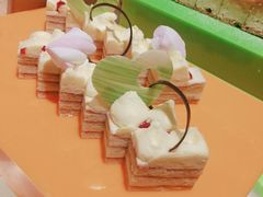 -飨食汇全日制餐厅·昆山皇冠假日酒店(九方店)