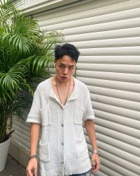 -BULB STUDIO 巴柏明星发型工作室
