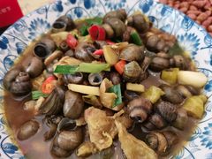 酱爆螺狮-山水人家