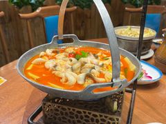 -老滇山寨•云南特色菜•地方菜•民族风情歌舞表演(金碧店)