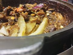 -胡须佬鸡煲四季火锅店(石厦西村直营店)