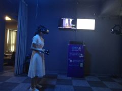 -VR 间客漫·PS电玩·虚拟现实包间游戏电竞(街道口店)