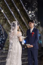 -不晚国际婚纱礼服