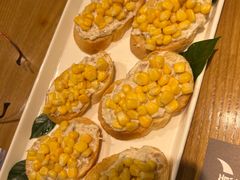 金枪鱼玉米粒配烤面包-C'è Amore爱意(亿合城店)