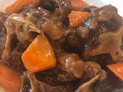 红烧牛尾-民族饭荘(新华大街店)