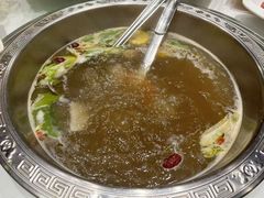 -乡土黄·鲜牛肉火锅·小龙虾(兴业街店)