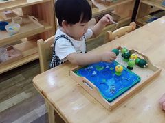 -瑞恩宝感统训练·语言提升·蒙氏托育中心