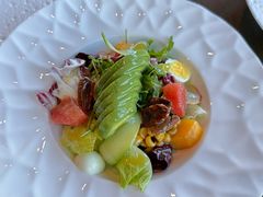 清爽牛油果沙拉-恰餐厅及酒吧CHAR Bar & Grill(北京三里屯洲际店)