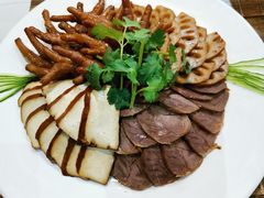 -钵家大院·地道湖北菜(江夏·大花岭店)