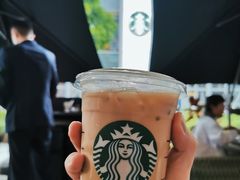 燕麦拿铁-星巴克臻选(深圳万象天地旗舰店)
