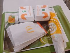 -麦当劳(卫星广场店)