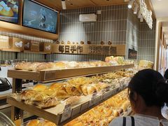 -小飞象面包公社(珠江路金鹰店)