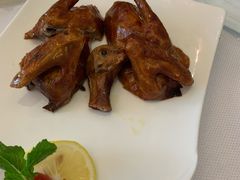 烤乳鸽-春满园·早茶·粤菜·宴会(前海店)