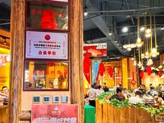 -老滇山寨•云南特色菜•地方菜•民族风情歌舞表演(金碧店)