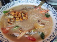 -霆记海鲜·只为这碗面(滨江店)