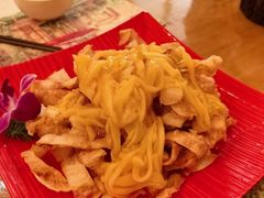 -月亮眼花园餐厅书吧酒吧