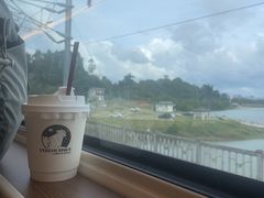 -YEEGIN COFFEE也径咖啡