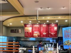 -The Habit Burger Grill 哈比特汉堡(爱琴海店)