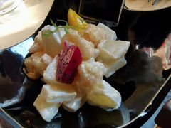 凤梨虾球-穹六人间 people 6(岳阳路店)