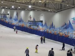 -乔波室内滑雪场