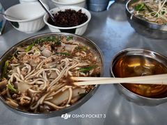 -正宗杨记普洱酸醋米线(总店)